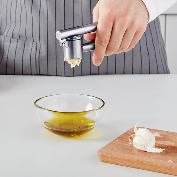 Garlic Press Stainless Steel - Premium Professional Grade Garlic Mincer, Crusher & Peeler Set - Easy Clean, Dishwasher Safe & Rust-proof