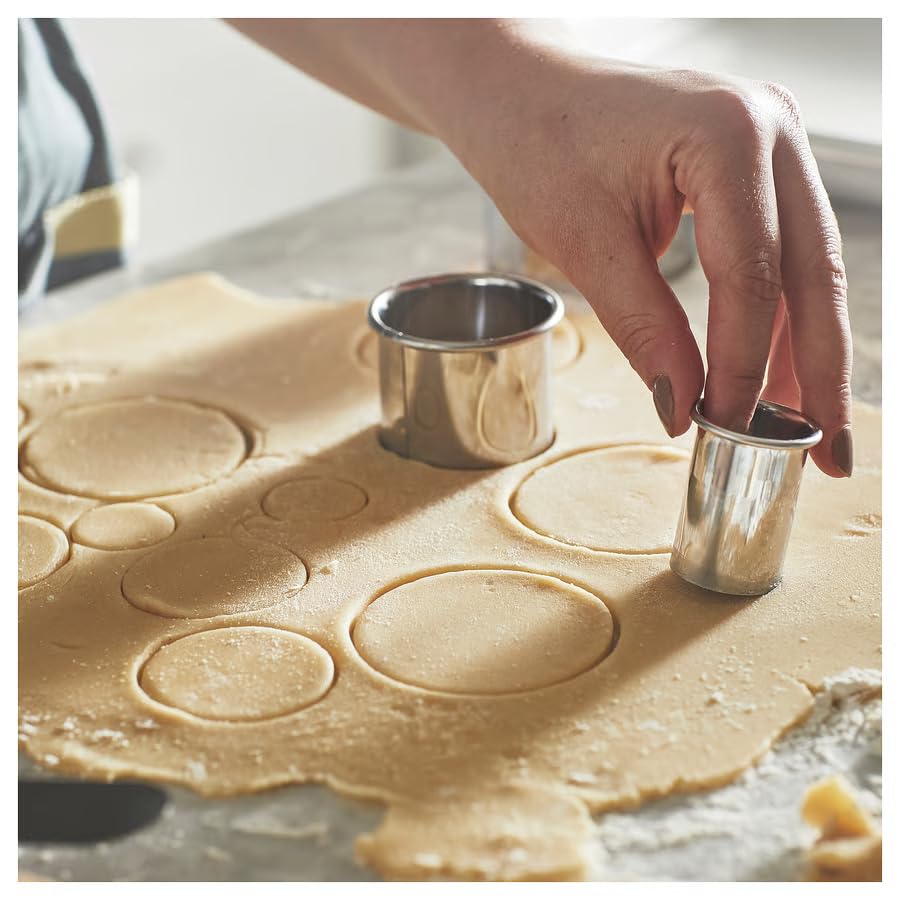 Premium Cookie Cutter Set, 5-Piece Stainless Steel Round Cookie Cutters – Silver Biscuit, Pastry & Fondant Cutters for Baking, Dough, Donuts & DIY Dessert Decorating
